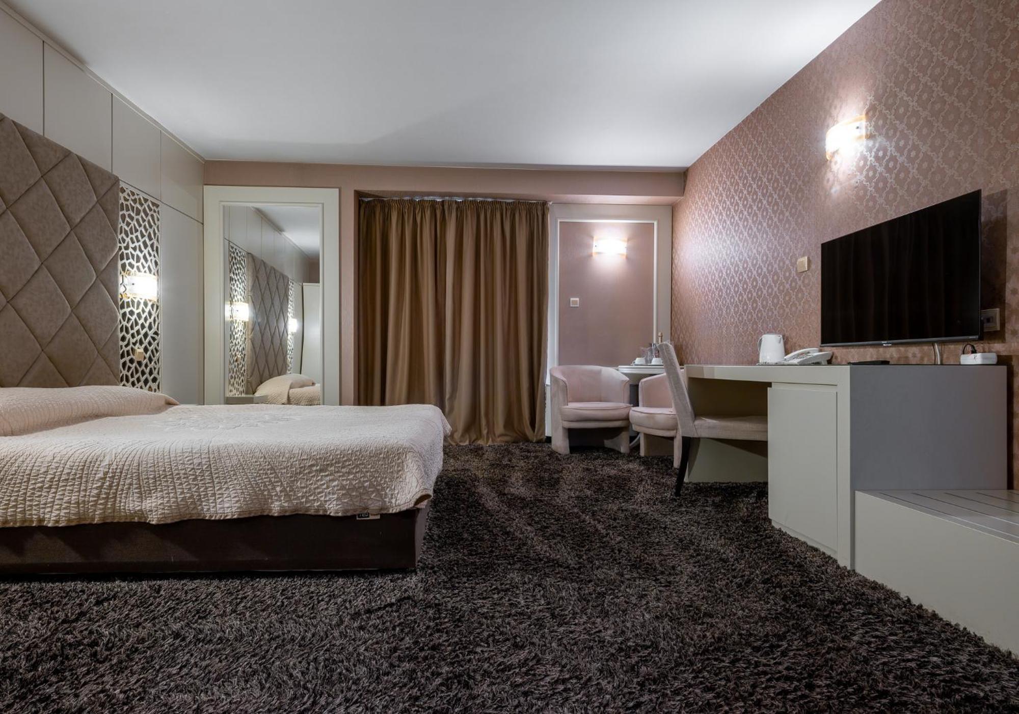Hotel Concorde Veliko Tarnovo Extérieur photo